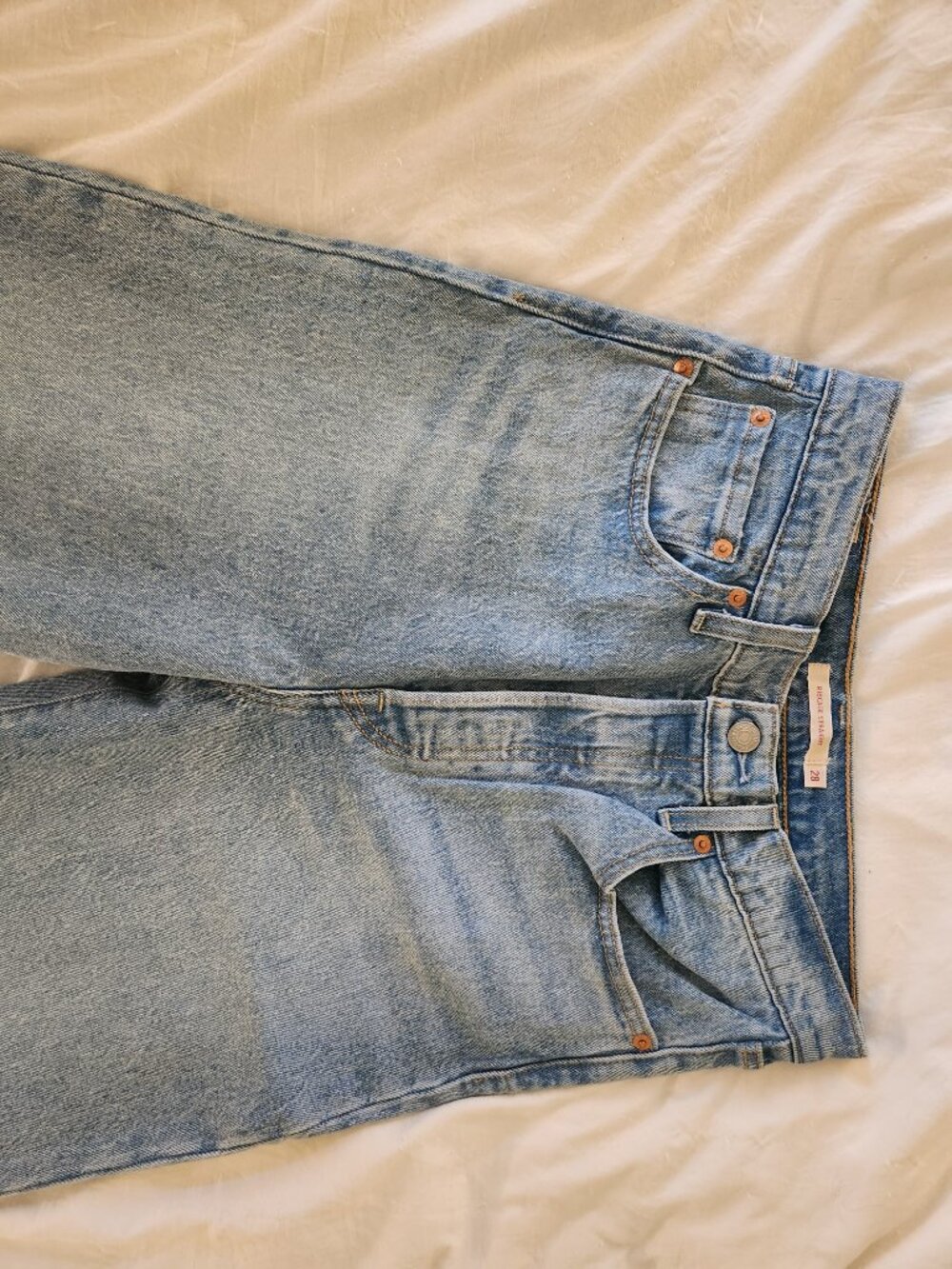 Levi's Ribcage Straight 28 - Picture 5 of 11